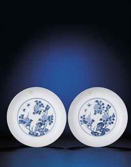 a_fine_and_rare_pair_of_blue_and_white_peony_dishes_yongzheng_six_char_d5633614_001h