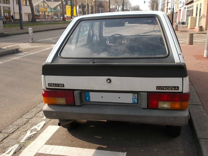 CitroenVisa11Ear