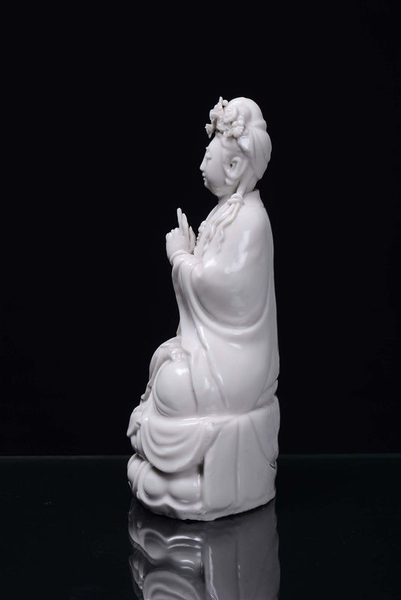 -large-red-coral-group-sculpted-representing-guanyin-1368186622506249