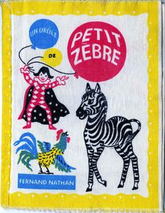 un_drole_de_petit_zebre_livre_tissu_fernand_nathan