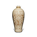 A '<b>Cizhou</b>' sgraffiato 'floral' vase, Northern Song-Jin dynasty (960-1234)