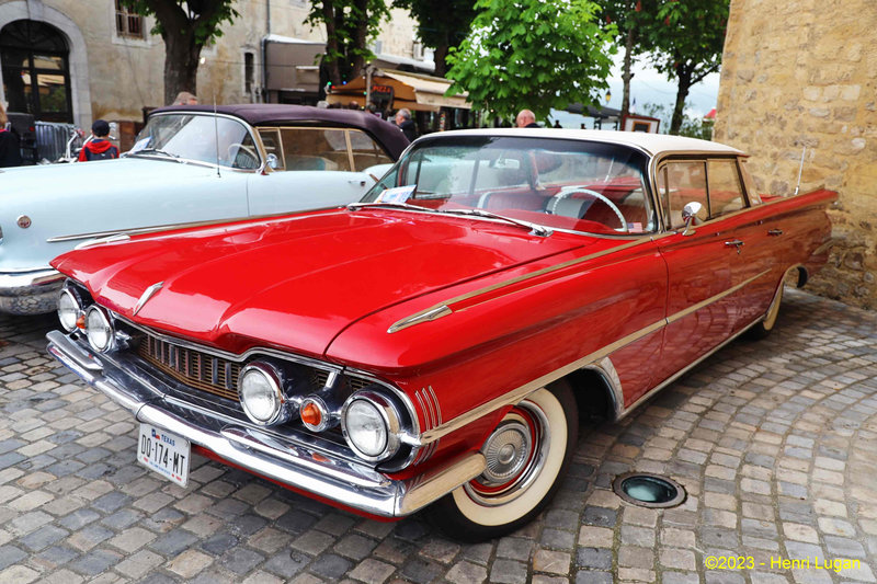 Oldsmobile Holiday Sedan 98 - 1959