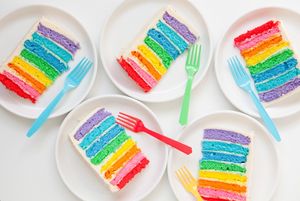 art_party_cake_slices