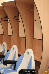 stade_velodrome_vestiaire_om_fauteuil_massant