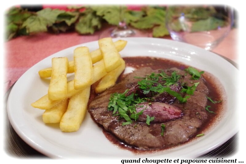 bifteaks à l'échalotes sauce au vin-5784