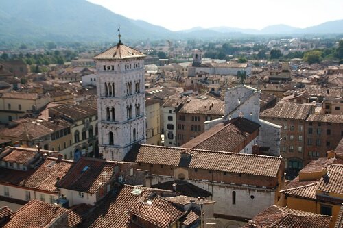 Lucca vue sur les toits de la Torre delle oro