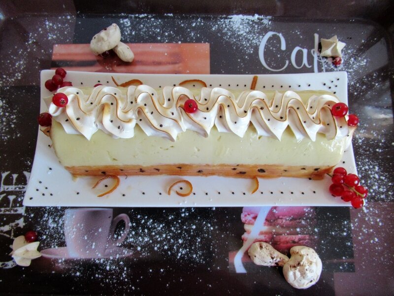 bûche au citron meringuée ( de Noel du chef Custos)