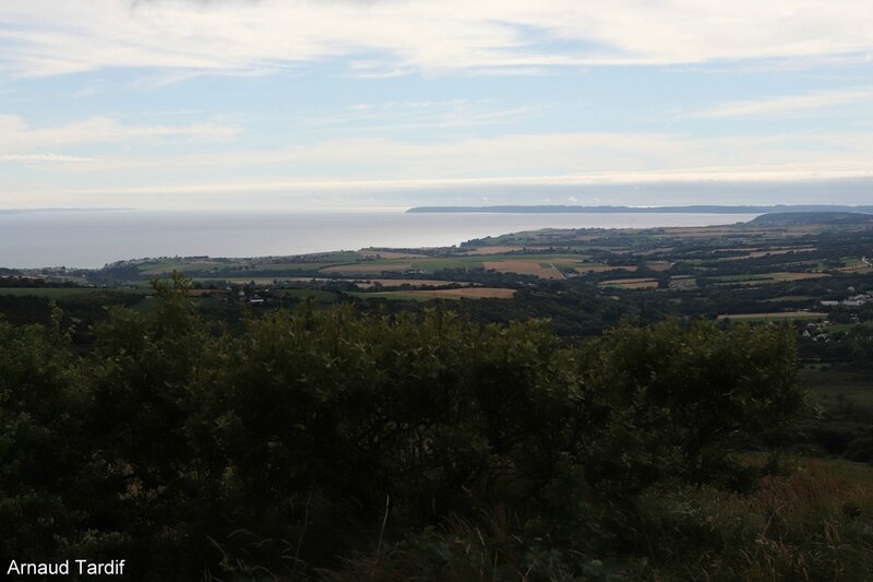 00122 Plomodiern - Le Ménez-Hom - Premier Sommet - Vue sur la Baie de Douarneney et Crozon blog