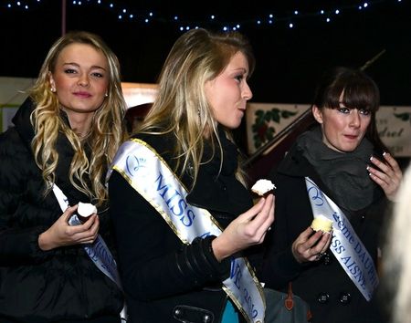 MARCHE DE NOËL 2012 Miss Aisne dauphines
