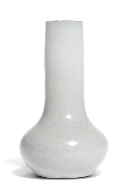 A rare Guan-type bottle vase, Yuan dynasty (1279–1368)