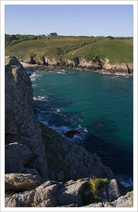 Sizun_falaise_mer_bleue_300509