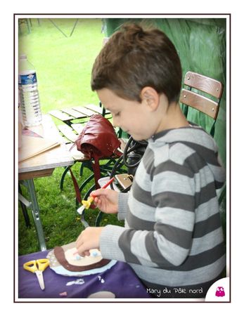 Henri (2)-work-in-progress-Fete-des-momes-mosaic-houplin-ancoisne-ta-mere-en-feutrine-mary-du-pole-nord-owly-mary