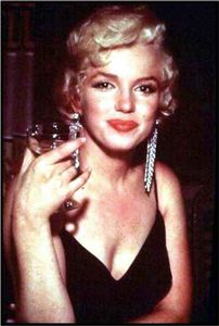 bonneanneeMarilynMonroe000097