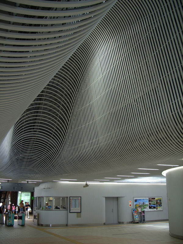 Omiya Tetsudô Hakubutsukan station architecture!