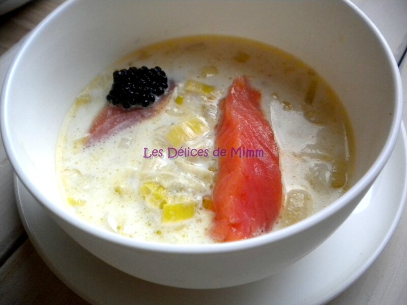 Soupe de saumon et caviar