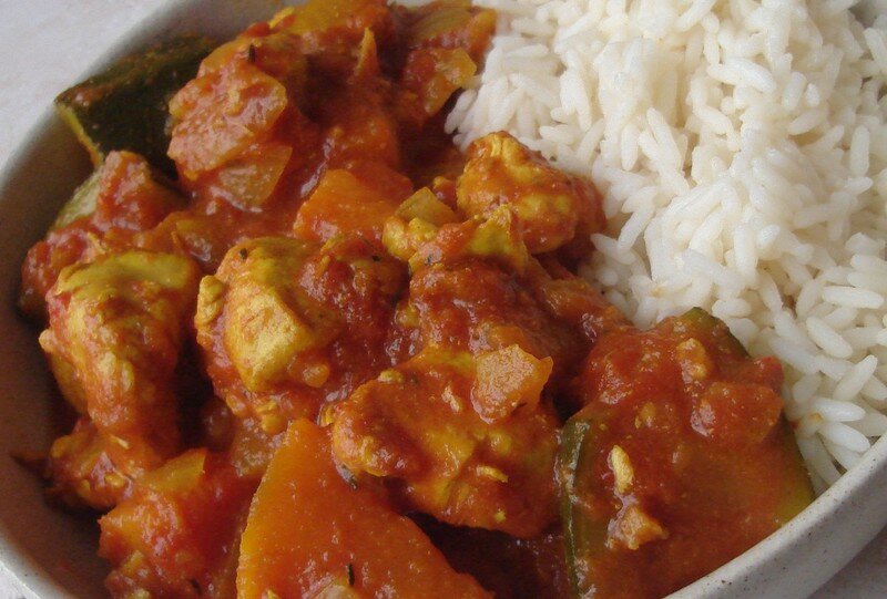 Cari de poulet, courgette et patate douce