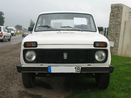 LadaNiva1600av