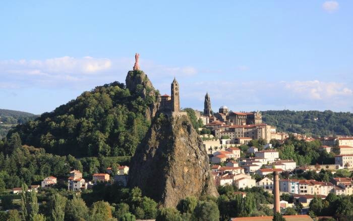 large-01281739_panorama-du-puy-en-velay