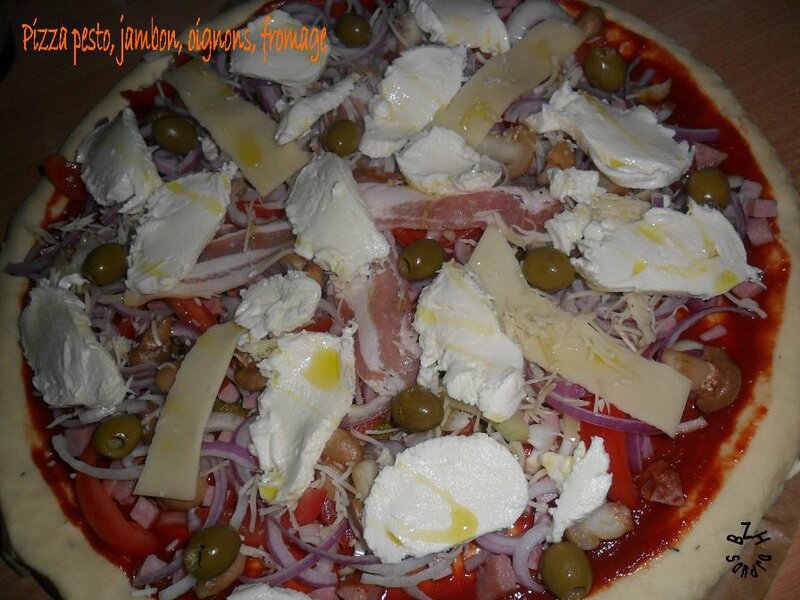 0420 Pizza pesto jambon oignon fromage 4