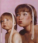 shirley_mac_laine_with_daughter_by_grant_1