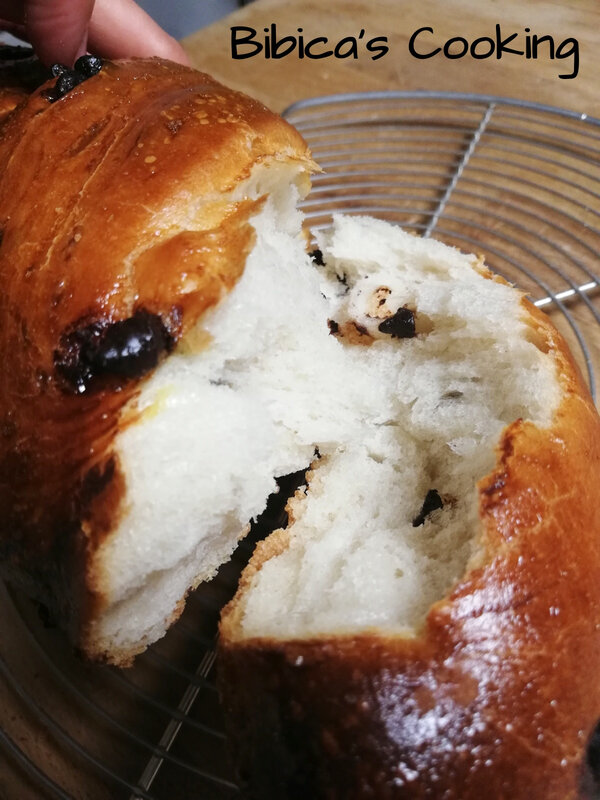 Brioche, sans beurre, sans oeuf (ou presque) aux pépites de chocolat coupe