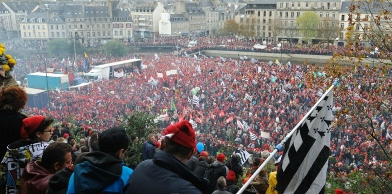 6600439-ecotaxe-les-bonnets-rouges-lancent-un-ultimatum