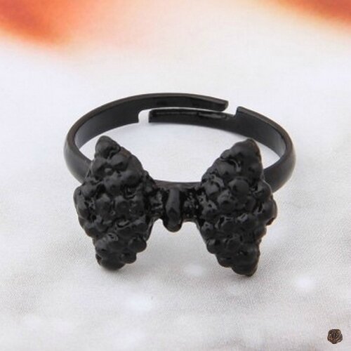 Bague Petit Noeud Métal Couleur Noir Ajustable