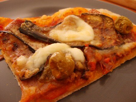 Pizza_aubergines_et_jambon_italien