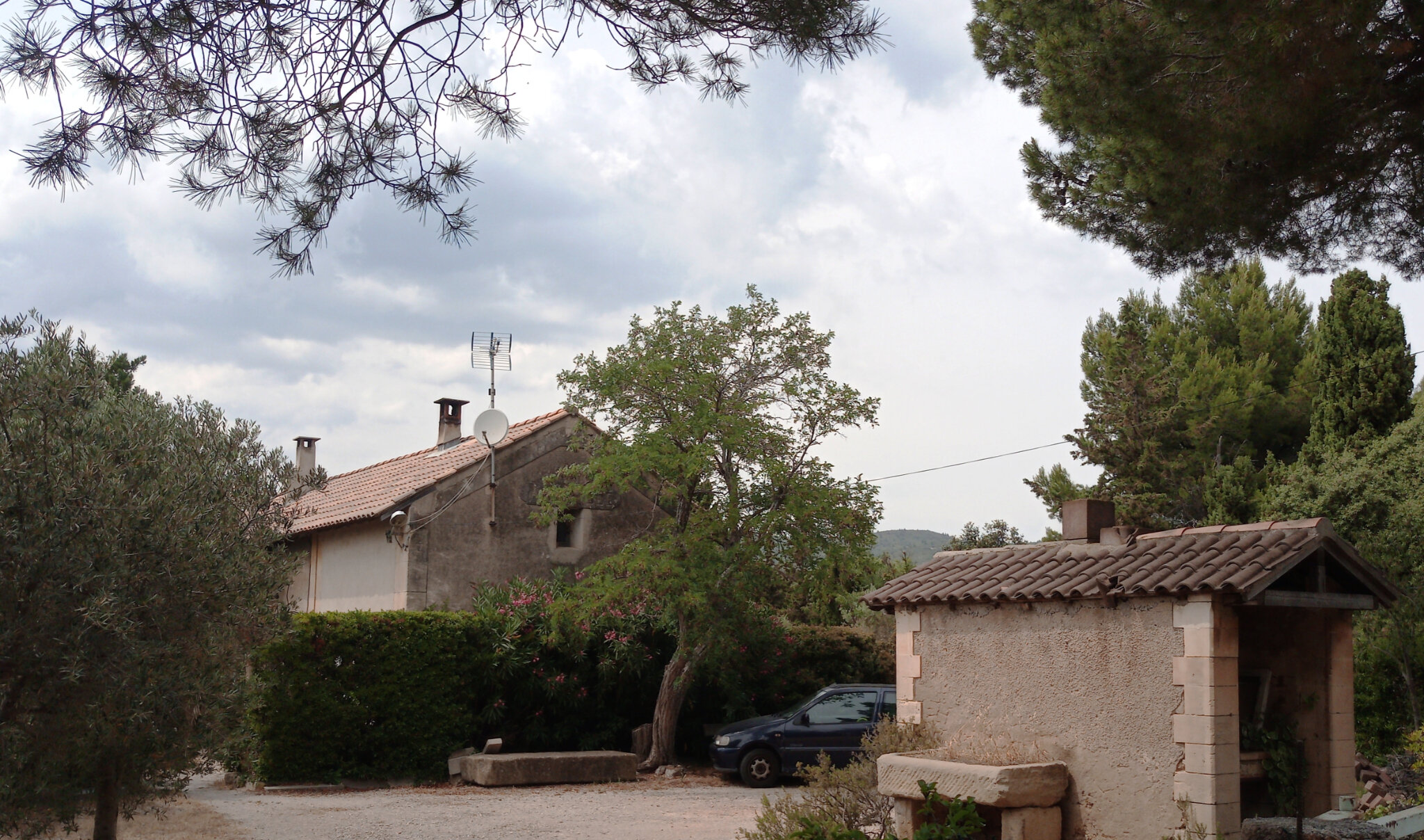 Aureille (Bouches-du-Rhône - 13)