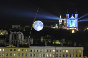 lumi_res3__le_soleil_a_rdv_avec_la_lune___st_jean_fourviere___muriel_chaulet