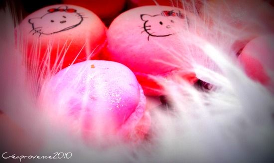 Macarons Hello Kitty à la fraise tagada et Joyeuses fêtes ! recettes Macarons Hello Kitty à la fraise tagada et Joyeuses fêtes !