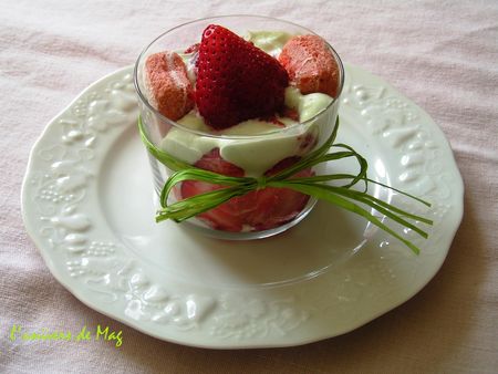 verrine_de_fraises___la_pistache__3_