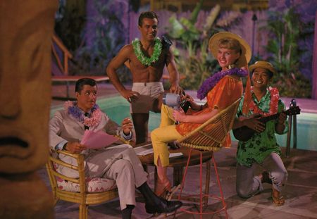 Hawaiian_Eye_TV_Show_Cast_1959