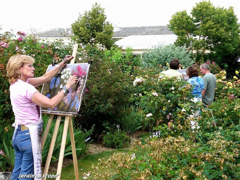 Des artistes reproduisent la roseraie au pastel (9 juin 2007)