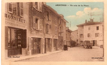 Arinthod__un_coin_de_la_place__vers_1935_
