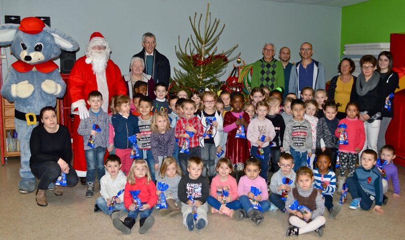 CHARLES CLÉMENT NOËL 2016 maternelle