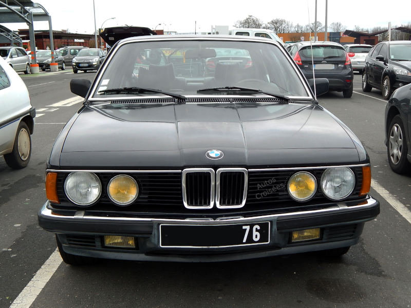 BMW745iE23av
