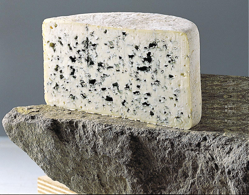 bleu-d-auvergne-fromages-aop-auvergne