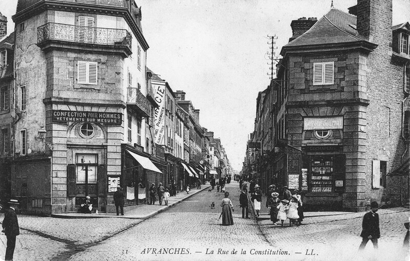 Avranches avant guerre WWII rue de la Constitution