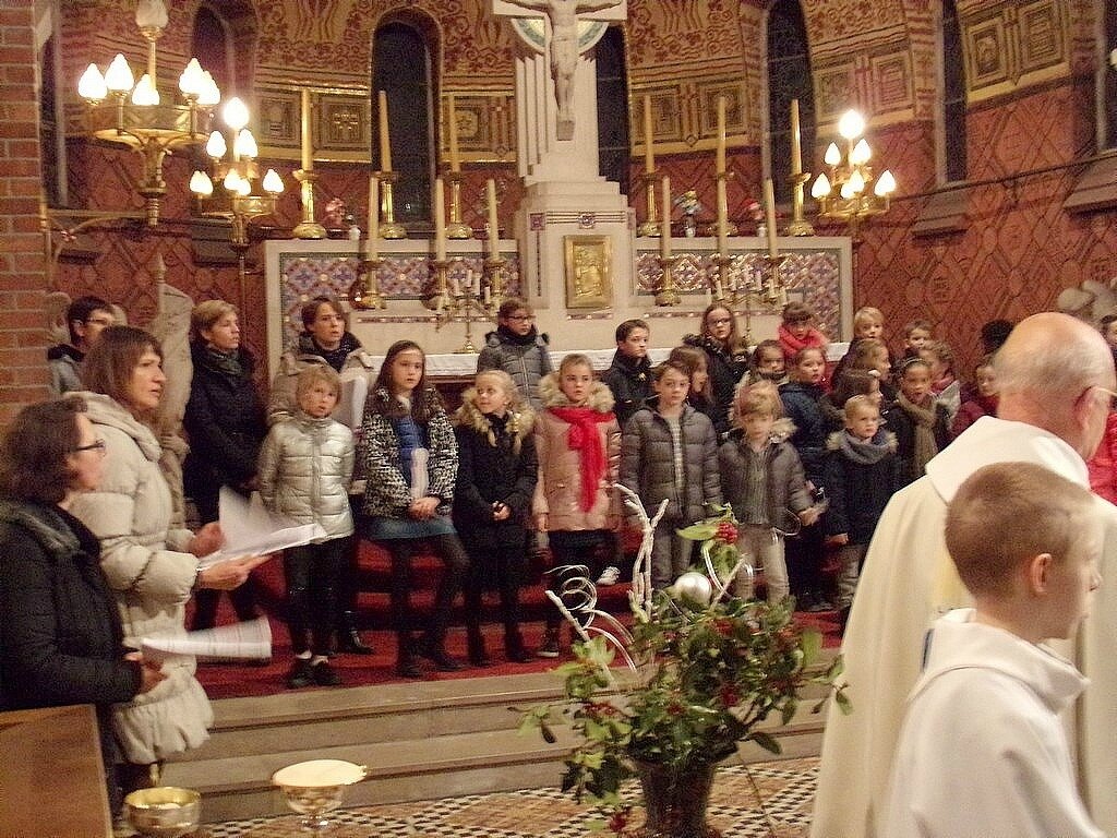 2017-12-24-veillée Noël-LE DOULIEU (15) (Copier)