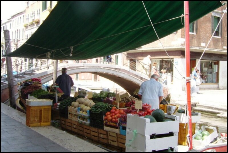 marché flottant-001