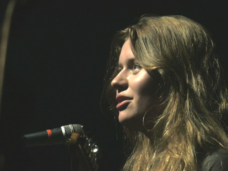 2019 10 30 girl in red Gaîté Lyrique (9)