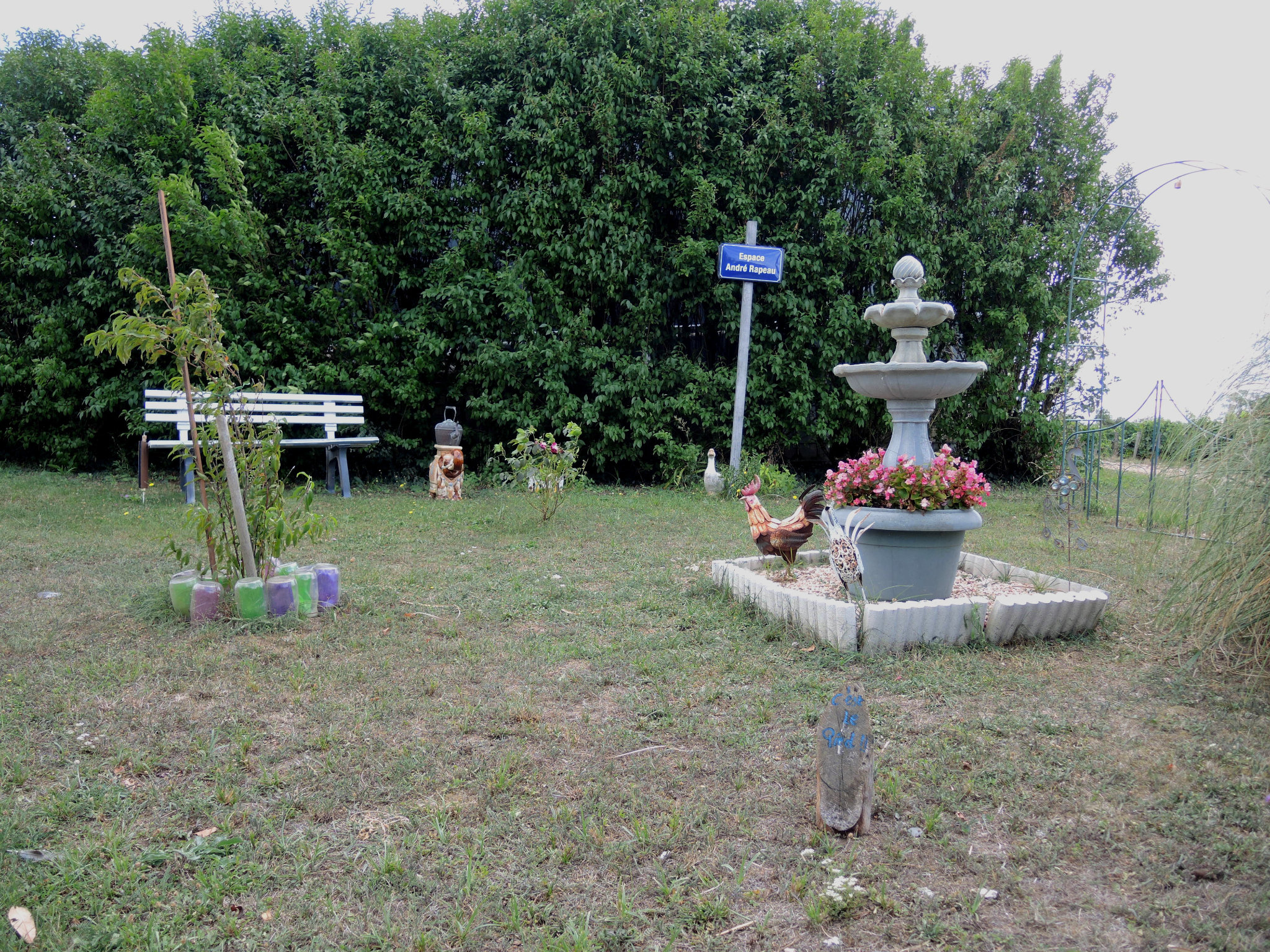 Saint-Andelain, les Berthiers, espace André Rapeau (58)