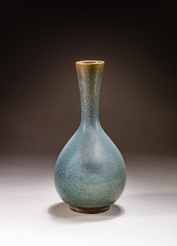 A 'Jun' bottle vase, Yuan dynasty (1279-1368)