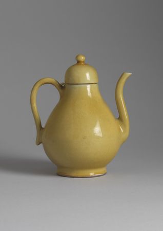 10_Yellow_glazed_Porcelain_Ewer___Cover