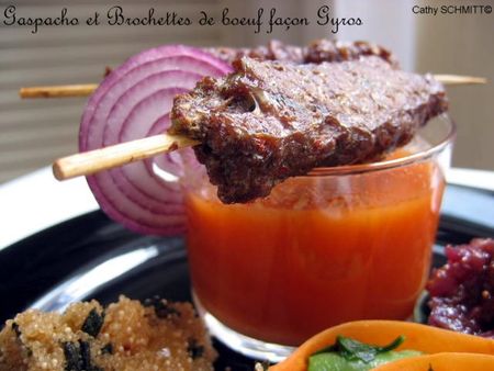 Gaspacho_l_ger_et_brochettes_de_boeuf