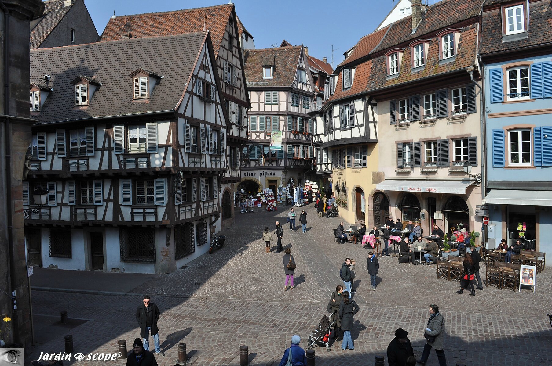 Vue depuis le Koïfhus sur les ruelles du vieux Colmar