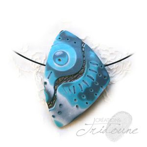 Collier_CharbonBleu_3a