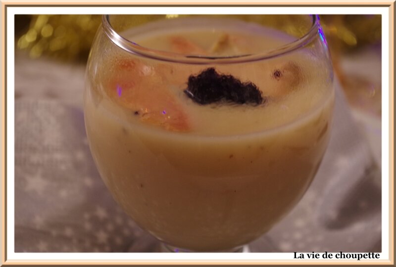 velouté de choux-fleur au copeaux de foie gras-1505