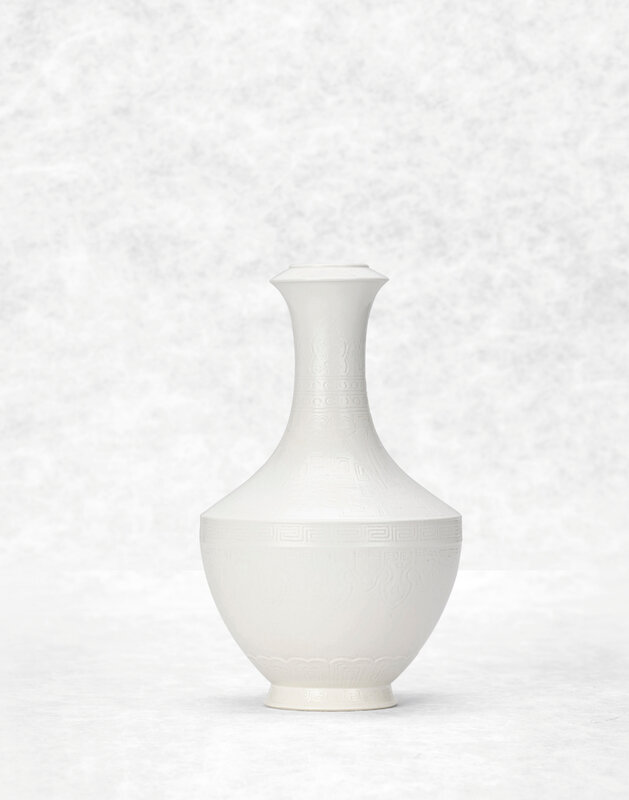 A fine and rare Ding-type glazed soft-paste vase, Qianlong incised six-character seal mark and of the period (1736-1795) 